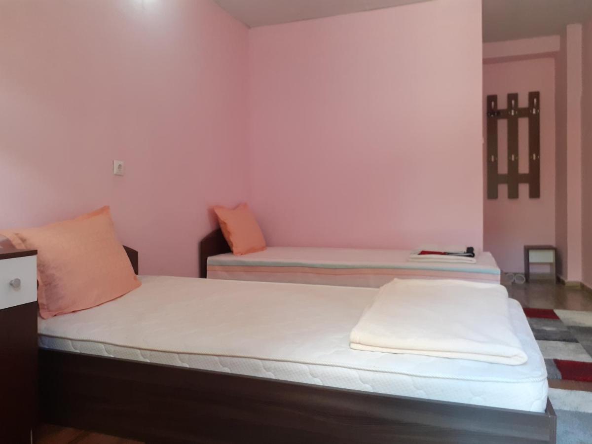 Guest House Edelvais Dve Mogili Kültér fotó