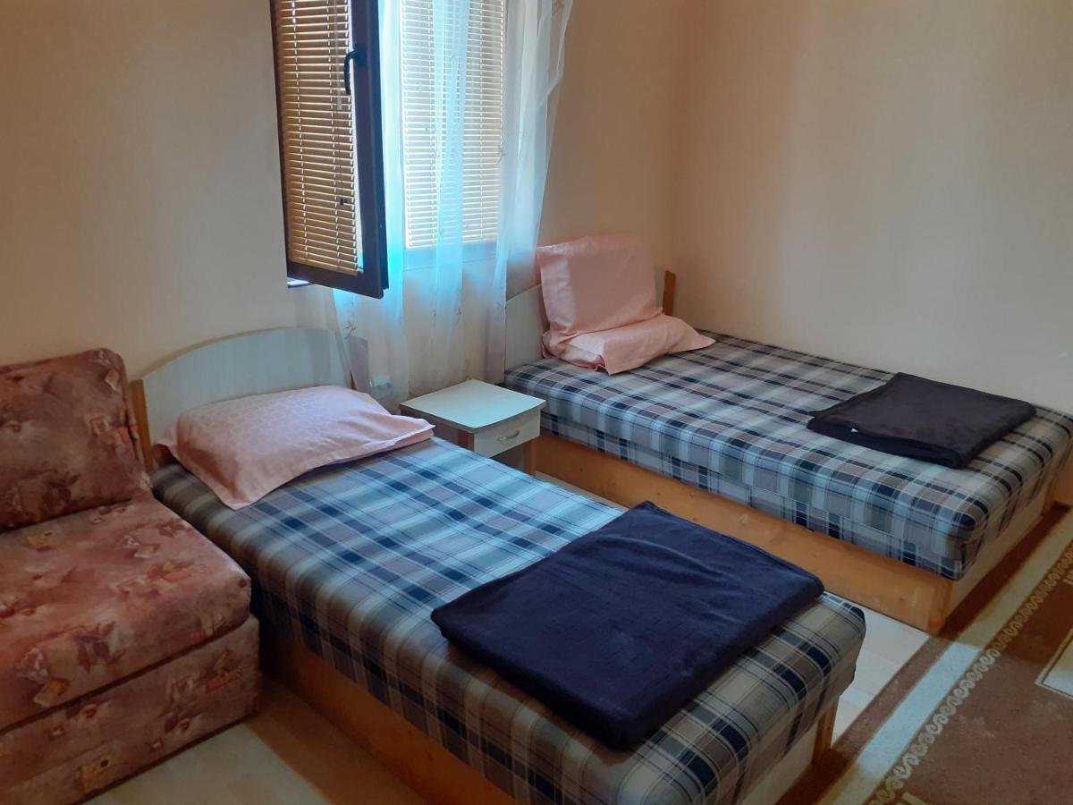 Guest House Edelvais Dve Mogili Kültér fotó