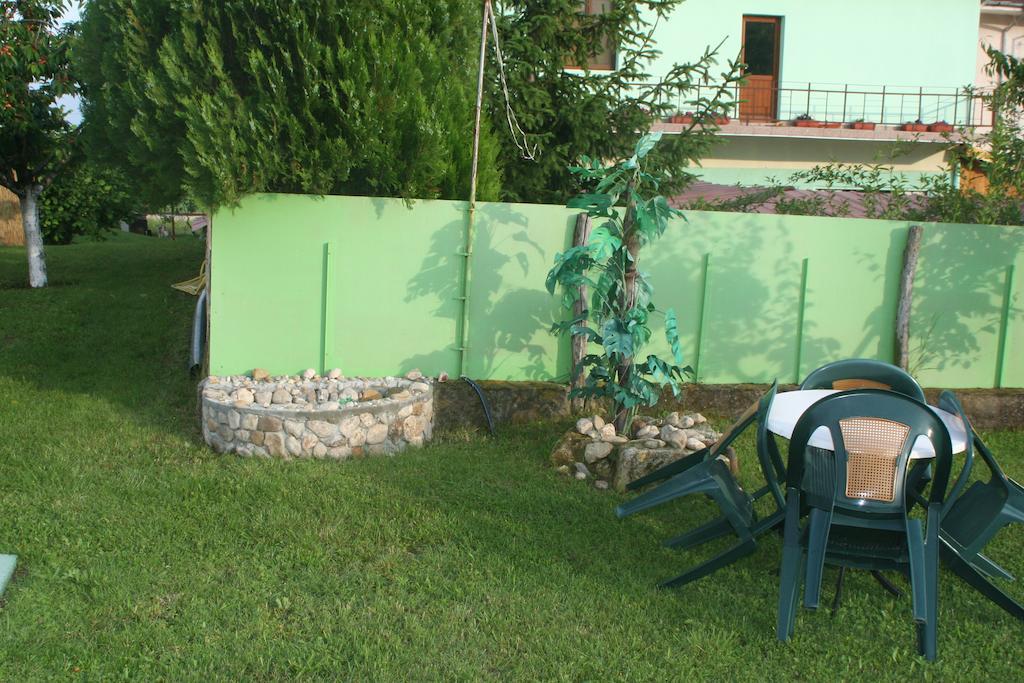 Guest House Edelvais Dve Mogili Kültér fotó